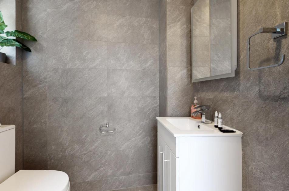 New Spacious 1 Bed Studio Flat In Aldgate Διαμέρισμα Λονδίνο Εξωτερικό φωτογραφία